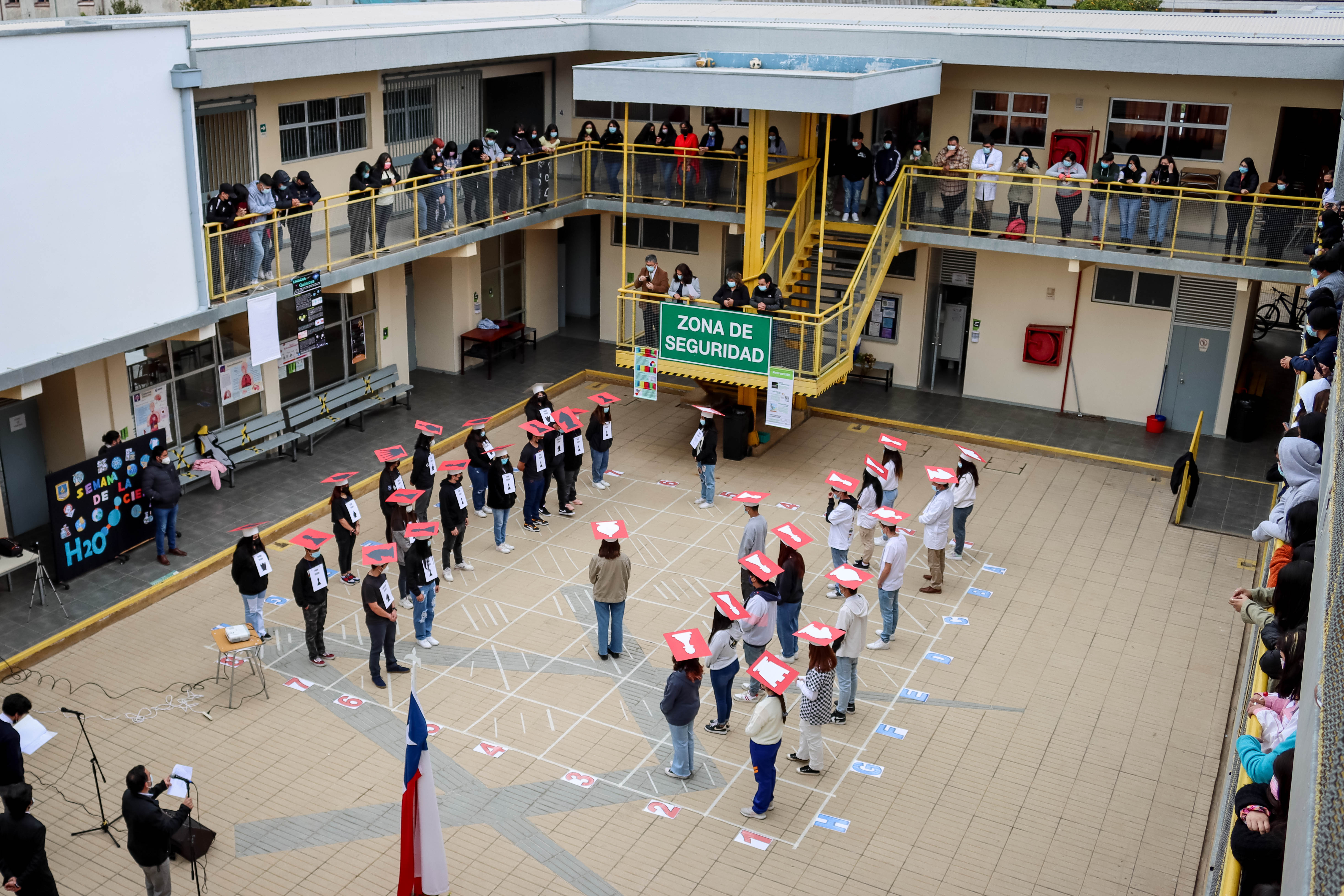 SEMANA DE LA CIENCIA MOTIVÓ LA PARTICIPACIÓN DE ALUMNOS EN DIVERSAS ACTIVIDADES